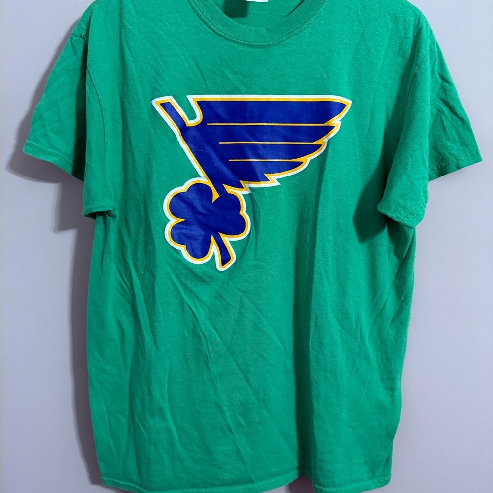 Gildan stl blues‎ hockey st Patrick’s day Green Tee with Blue and Yellow Design